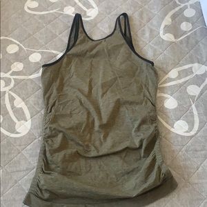 Lululemon top